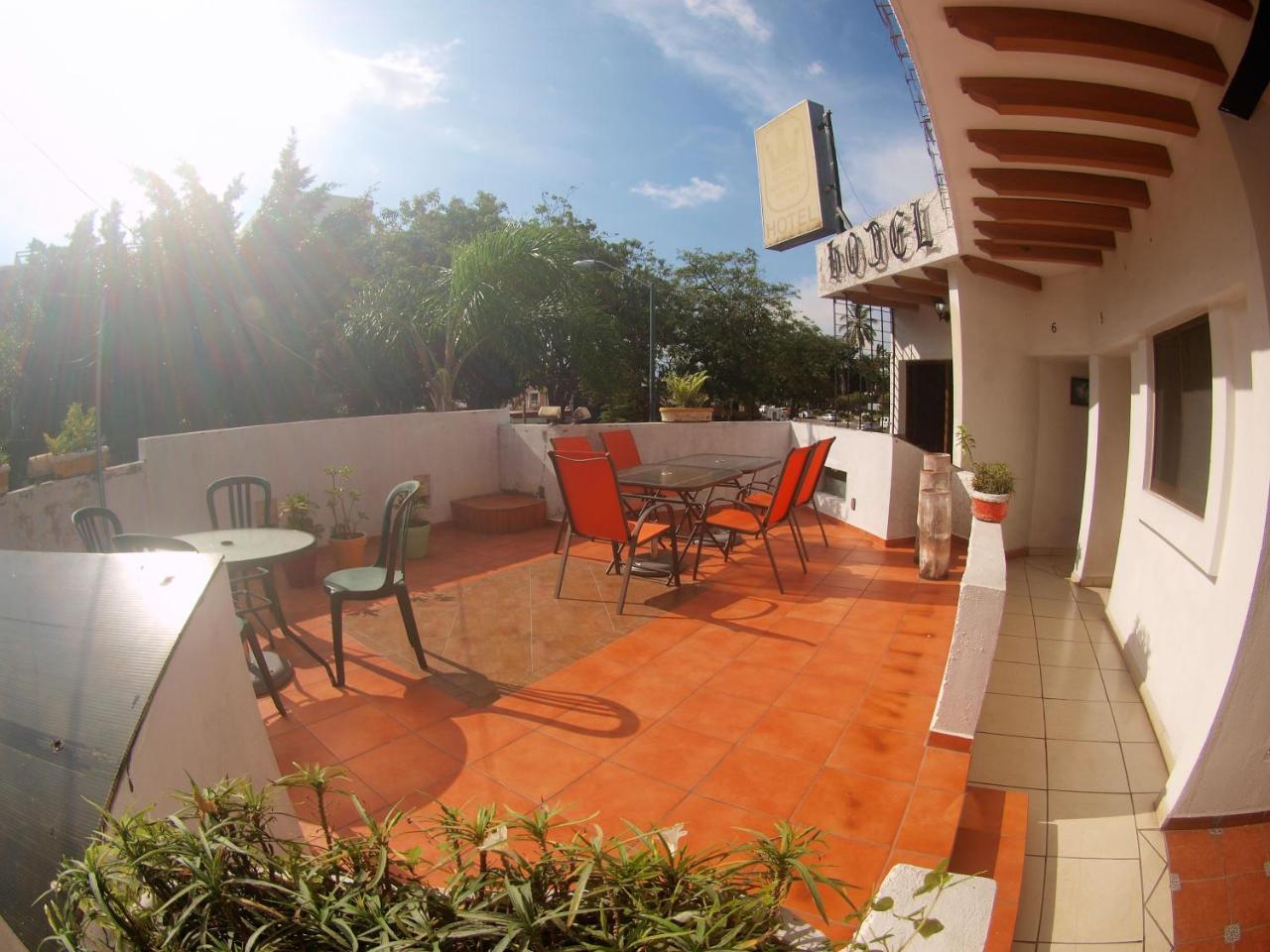 Hotel Hospedajes Del Rey Colima Exteriör bild